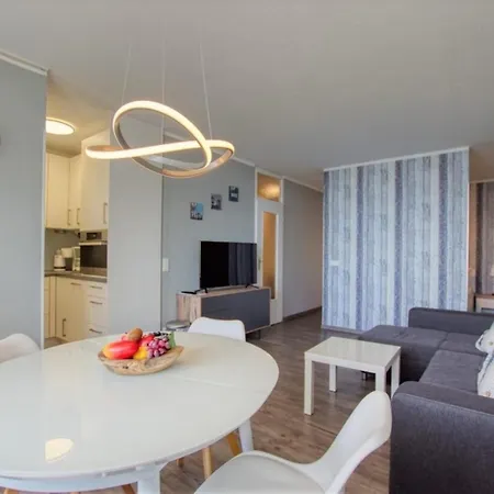 Appartement - Haus F, App 0f0708 *